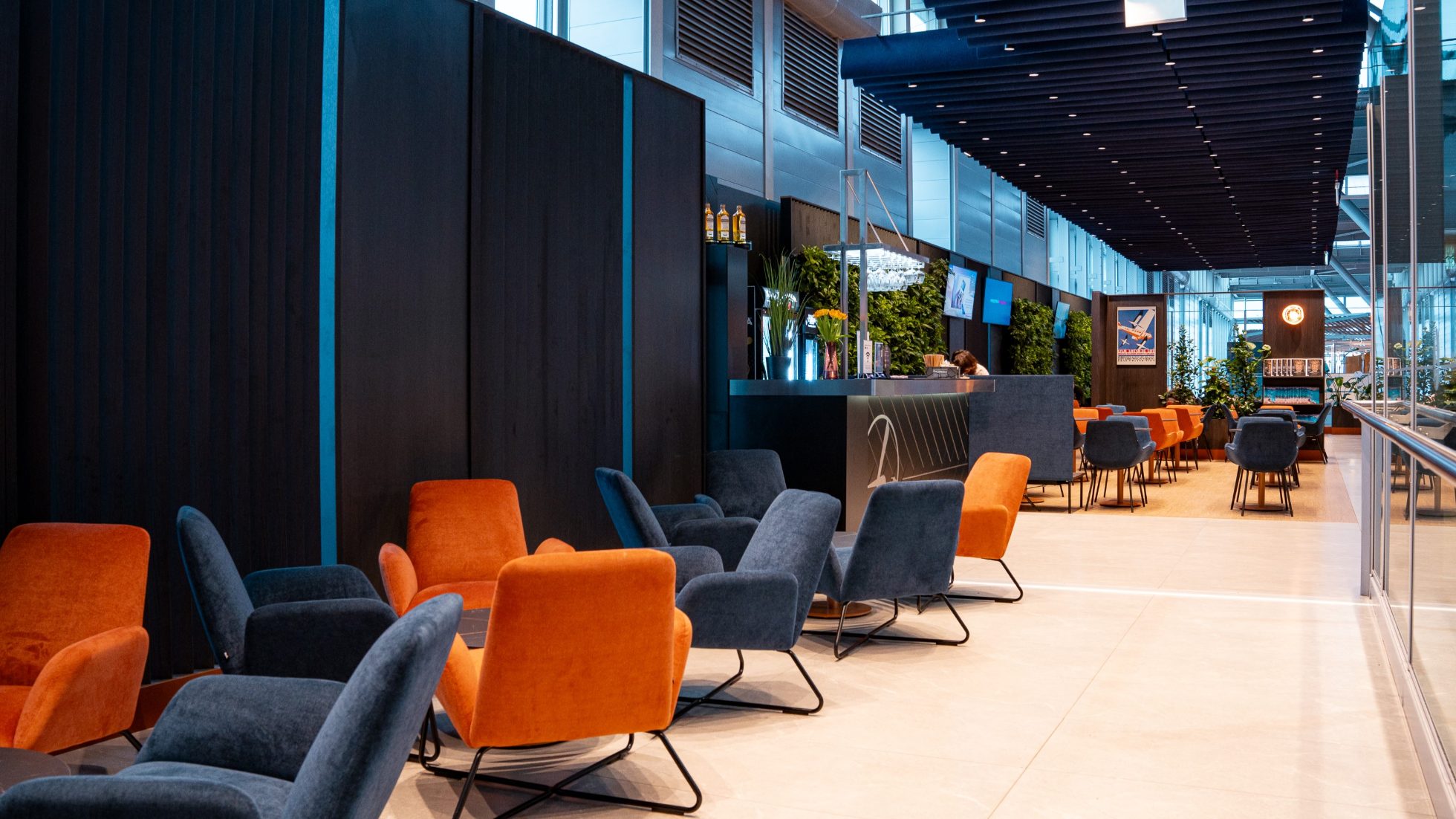 Luxury business zone at Warsaw Airport. Comfortable seating, elegant interior, perfect place to relax before your trip.
